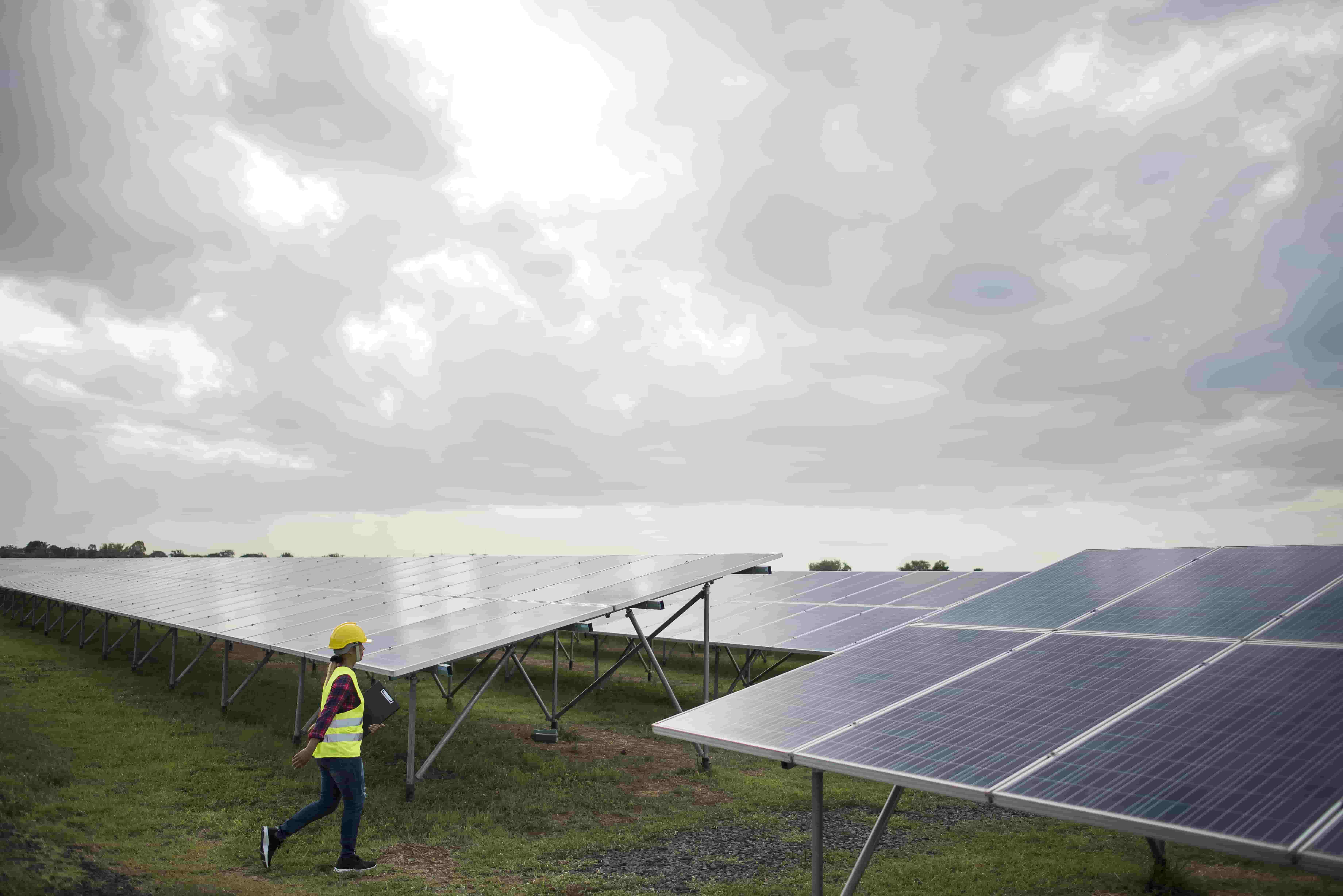 First Solar Boosts U.S. Clean Energy Manufacturing Amid Policy Pressures