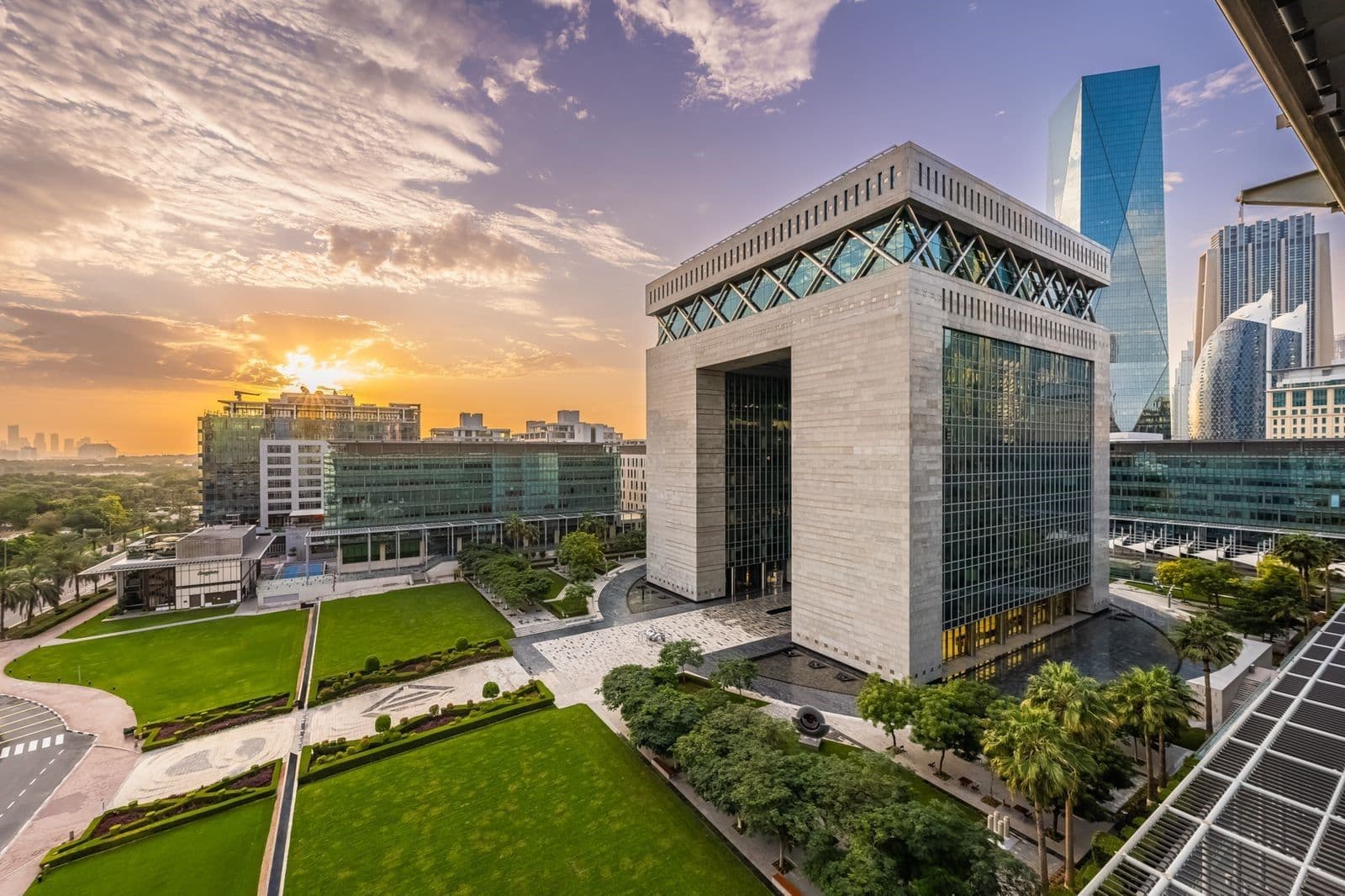 Clients And Customers: Sustainability and Responsible Banking
