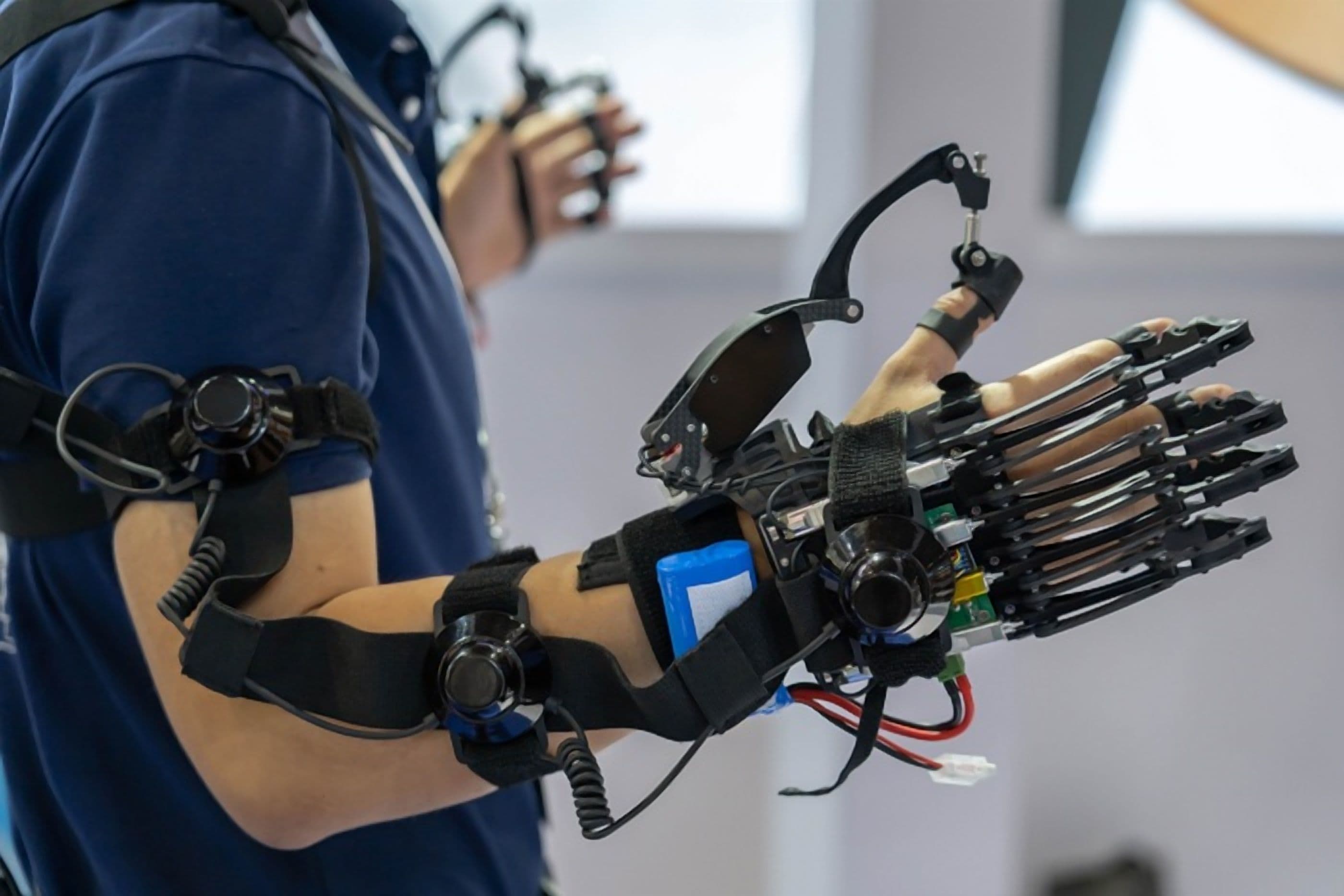 Benchmark Digital and StrongArm Technologies Collaborate to Make Workplaces Safer