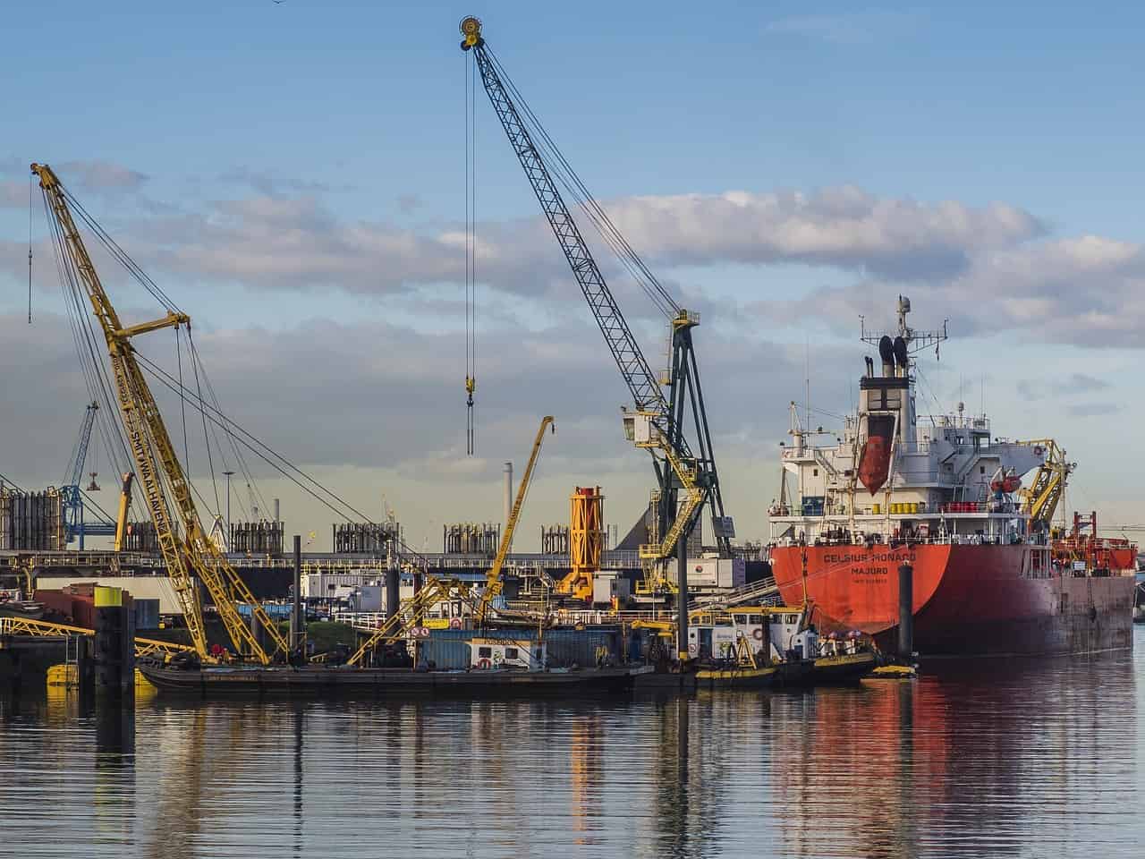 Port of Rotterdam to Get World-Scale e-SAF Facility