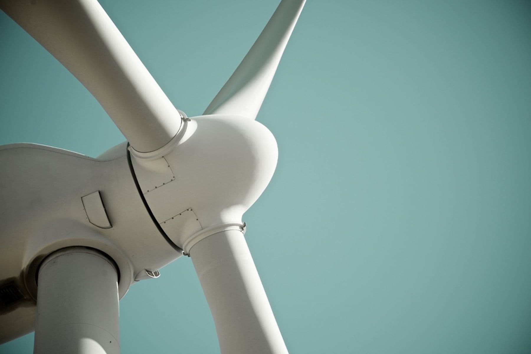 Pension Funds and Insurers Invest in Renewable Energy