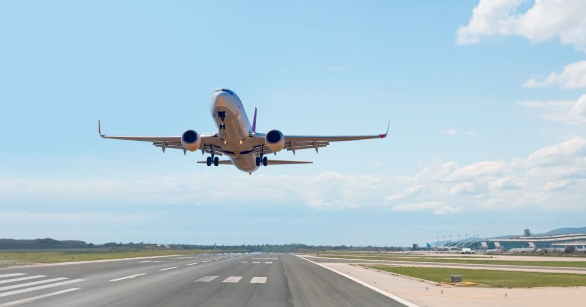 Study: Only 10 of 77 Airlines Pushing for SAF Adoption