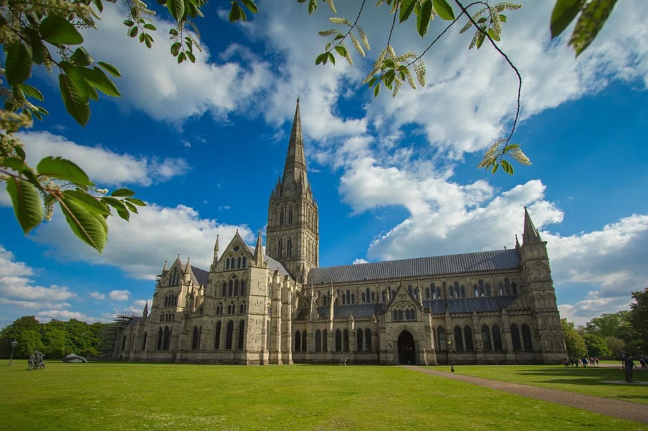 Updated Defence Investment Policy by Church Commissioners Explained