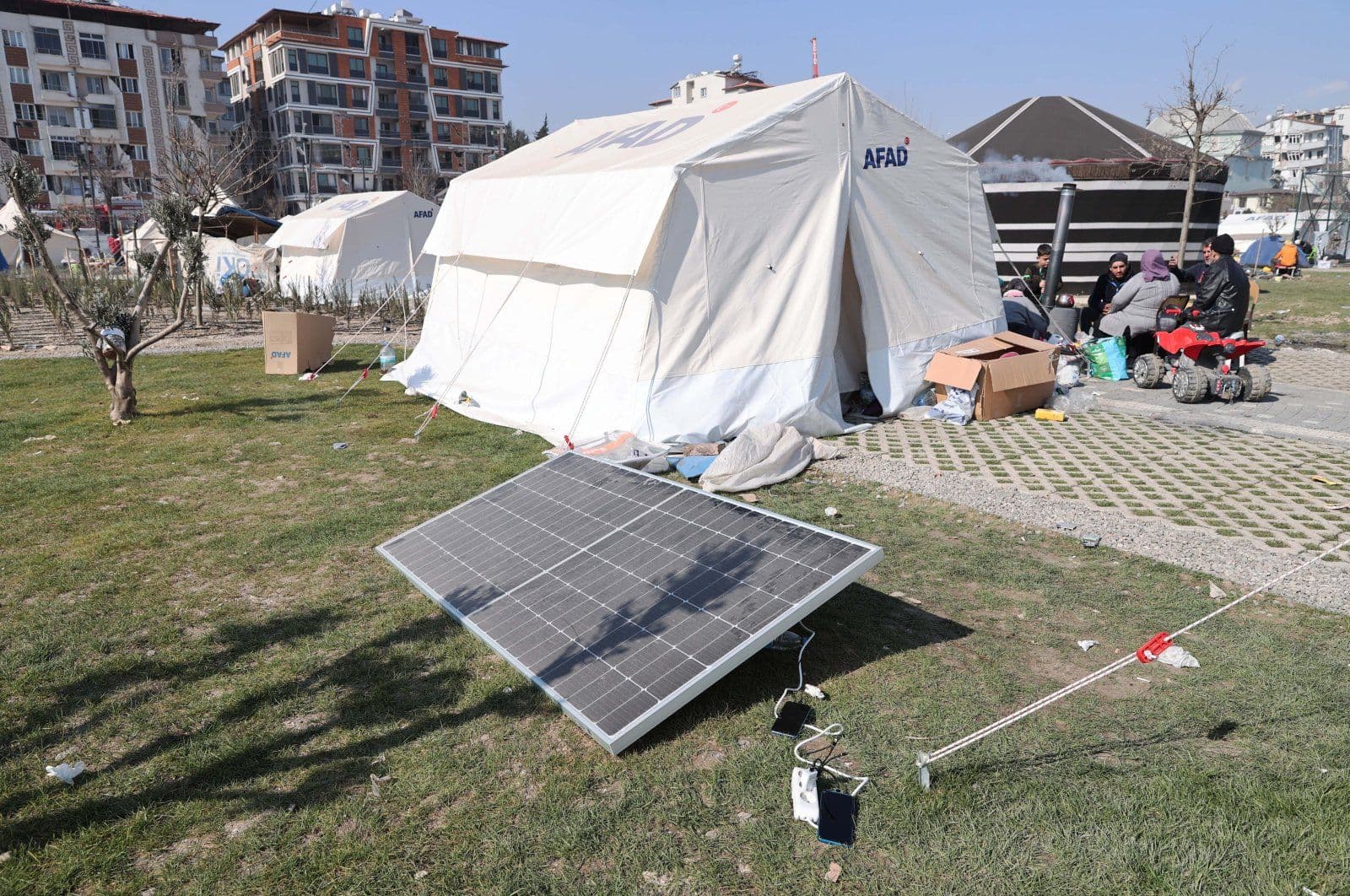 Turkey's Quake Zones Get 12,000 Solar Panels