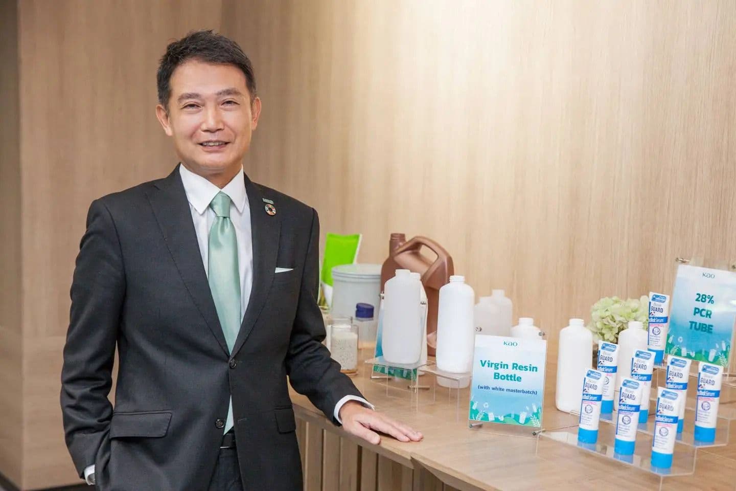 SCGC, Kao Create Recycled Packaging for Feather Shampoo