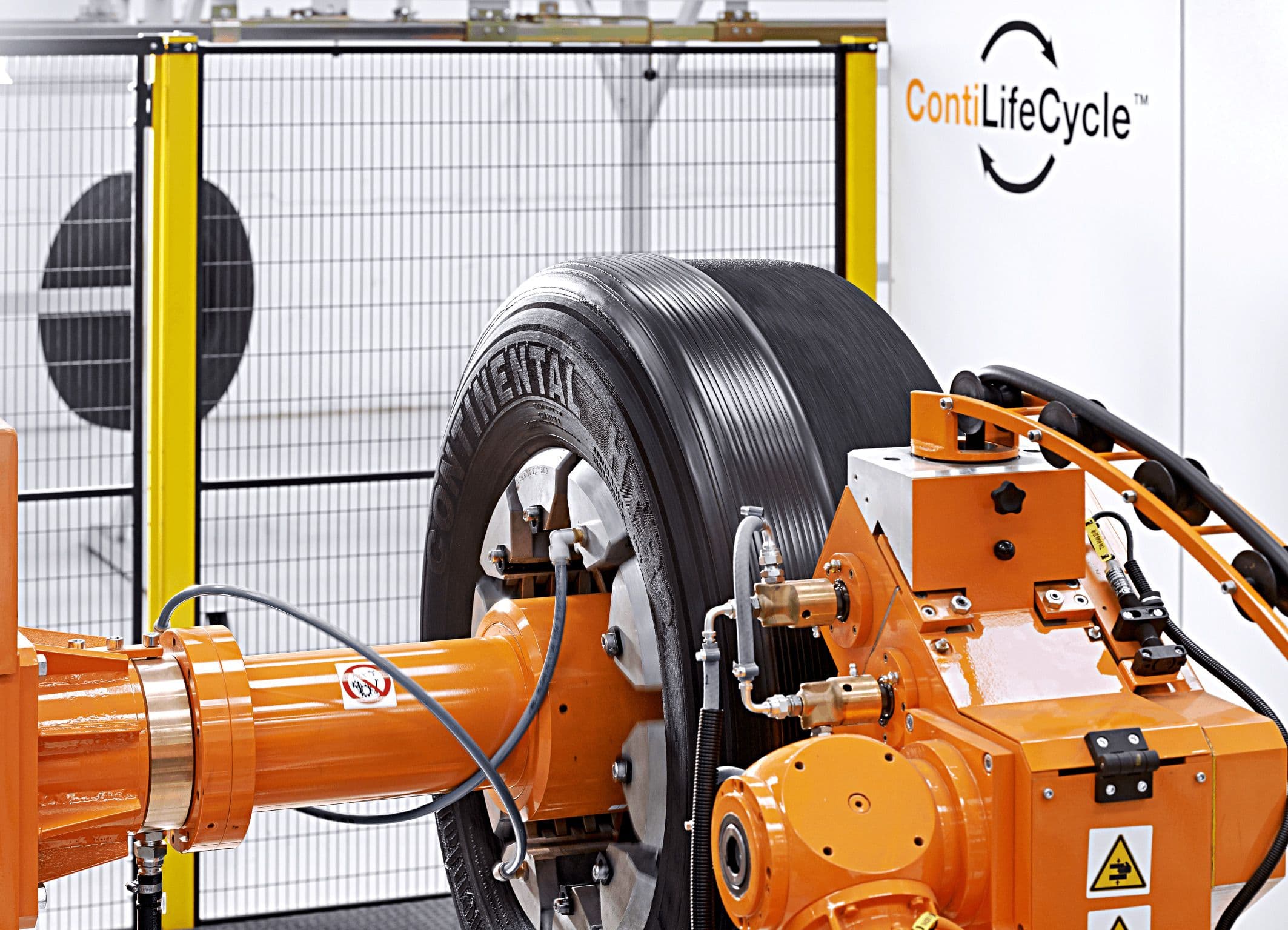 Rolling Green: 120 Years of Truck Tyre Retreading