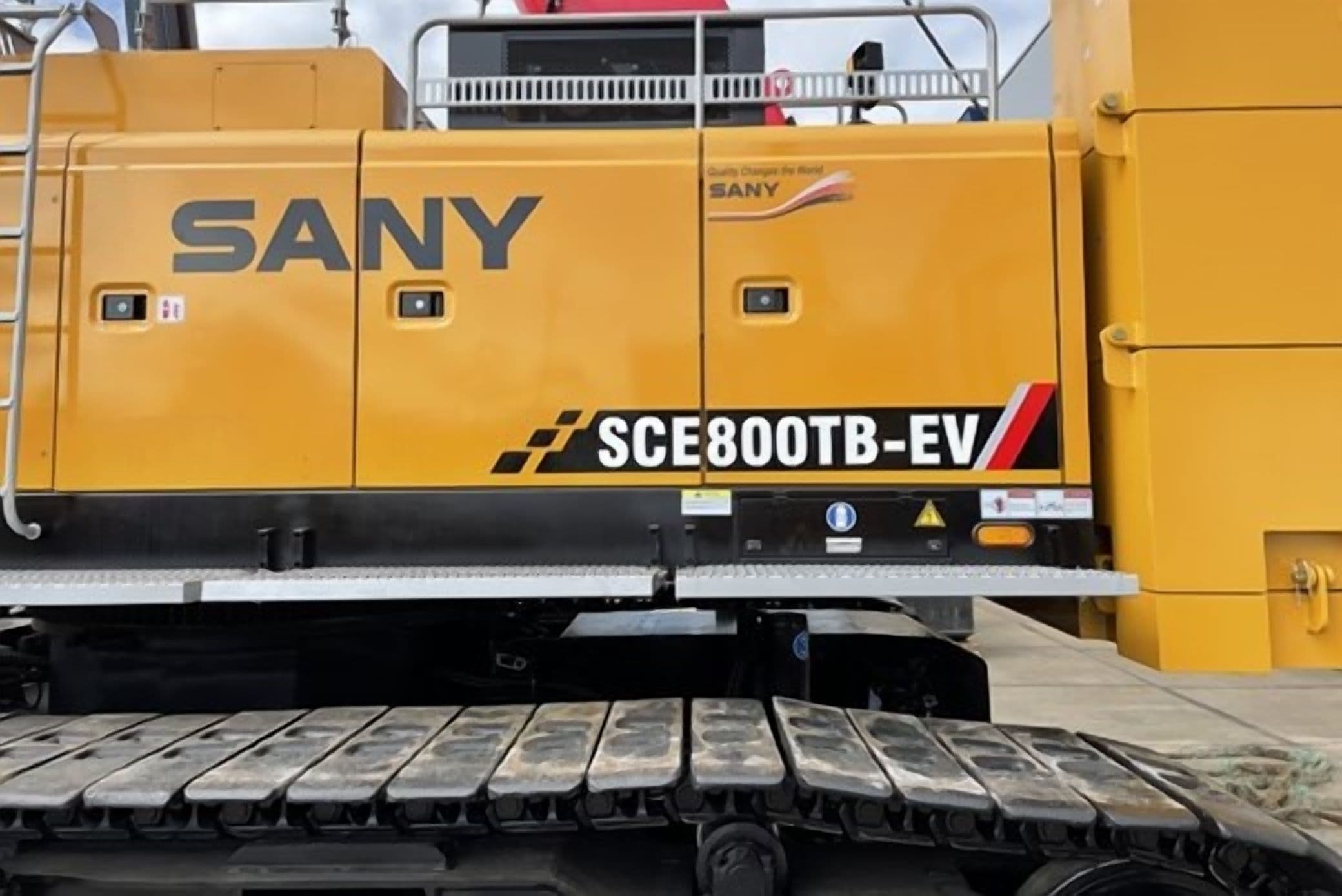 Danfoss Technology Powering New Fully Electric Crawler Crane