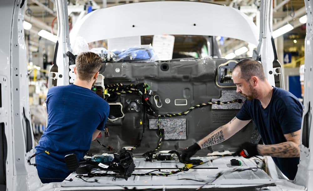 Stellantis Hordain: First Plant in the World to Produce Hydrogen-powered, Electric and Combustion Engine Commercial Vehicles
