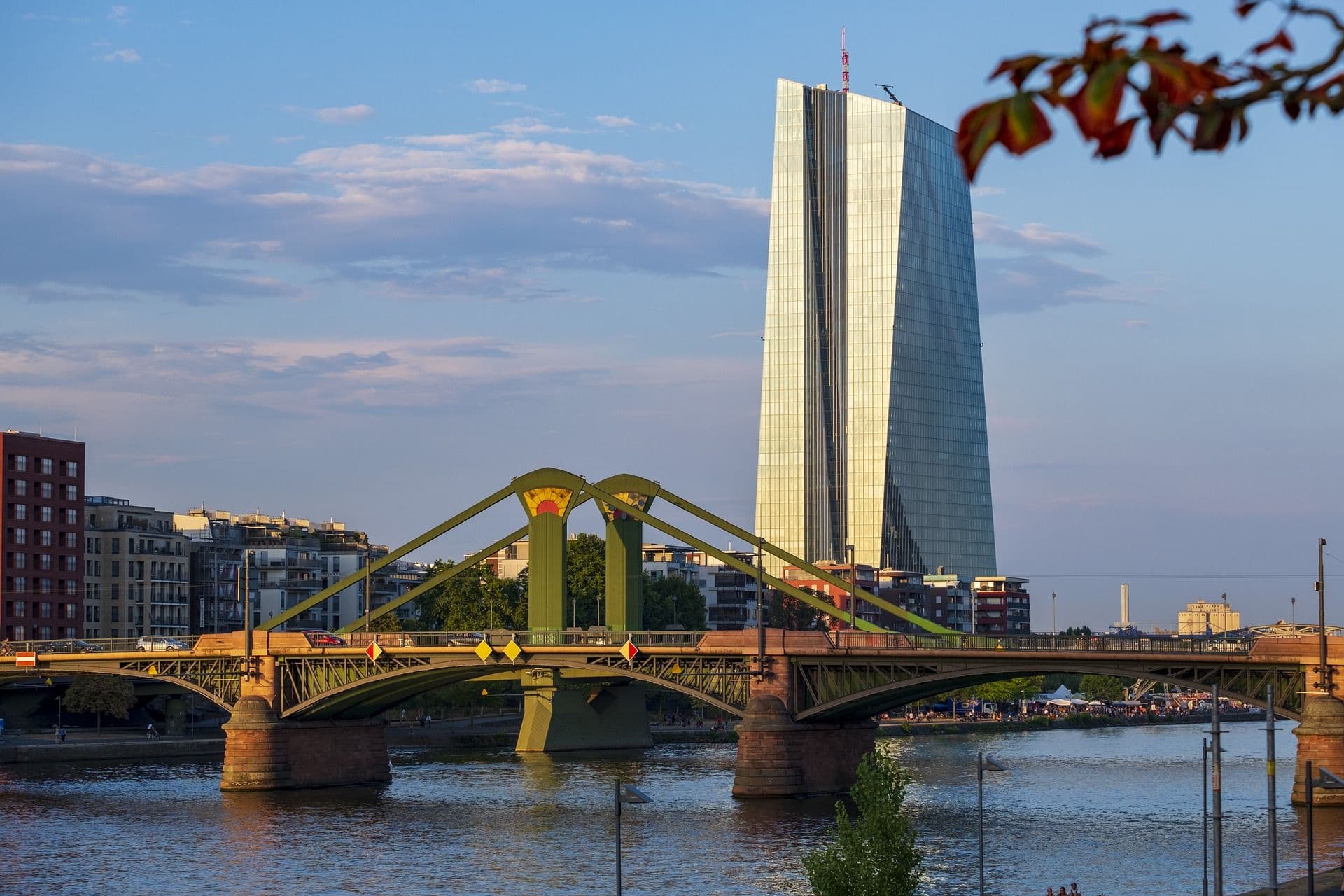 ECB Advises Banks not to Wait for Capital Add-Ons before Taking Climate Action