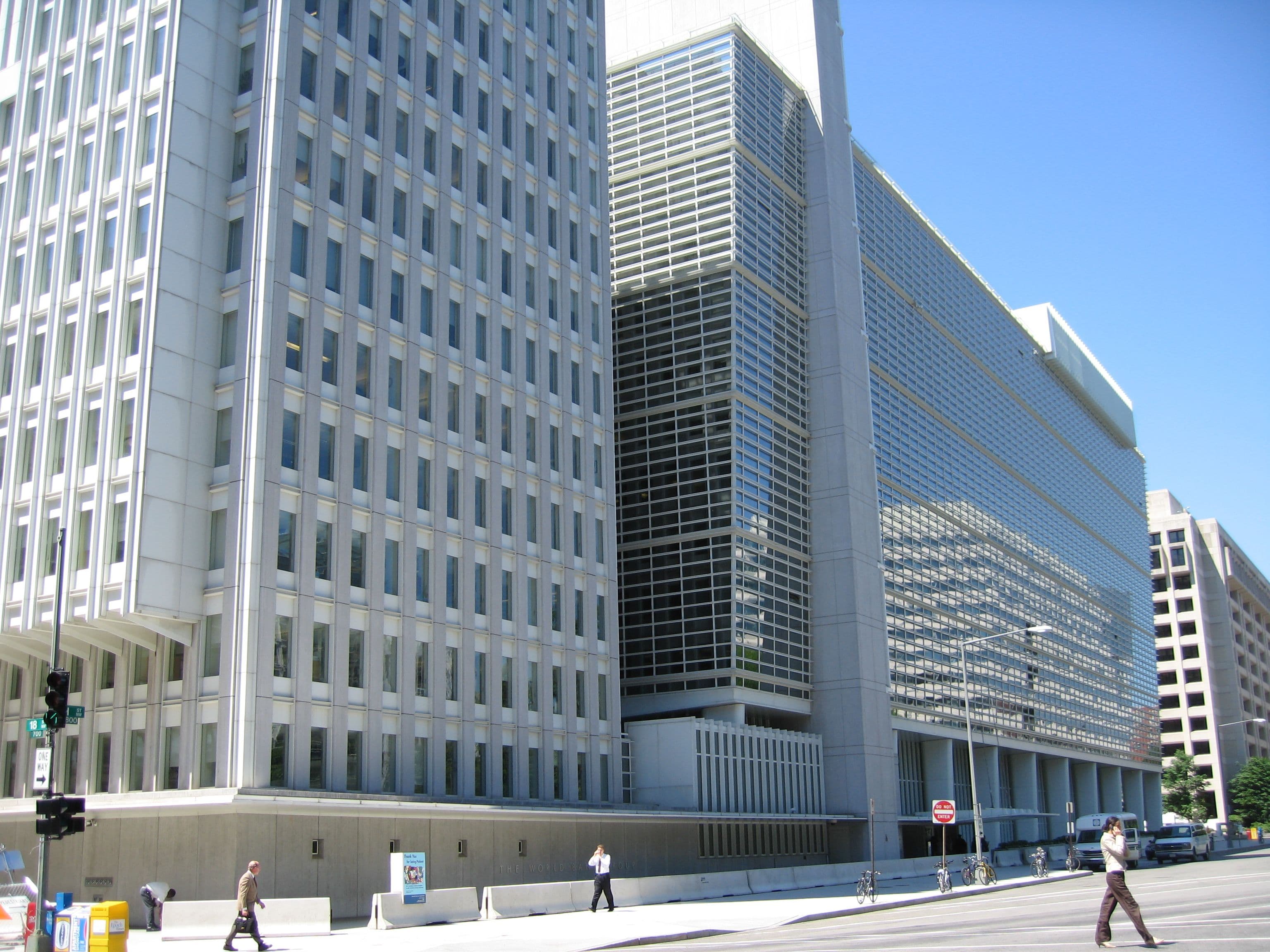 World Bank Suspends IT Firm and its MD for Bribery
