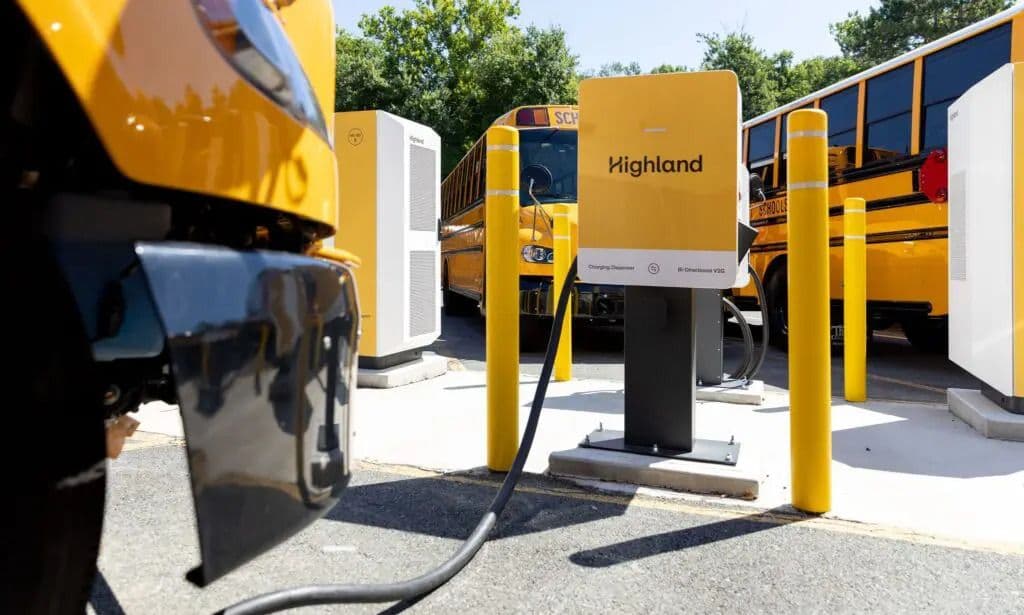 Electric School Buses Give More Than 7 MWh of Energy to Grid