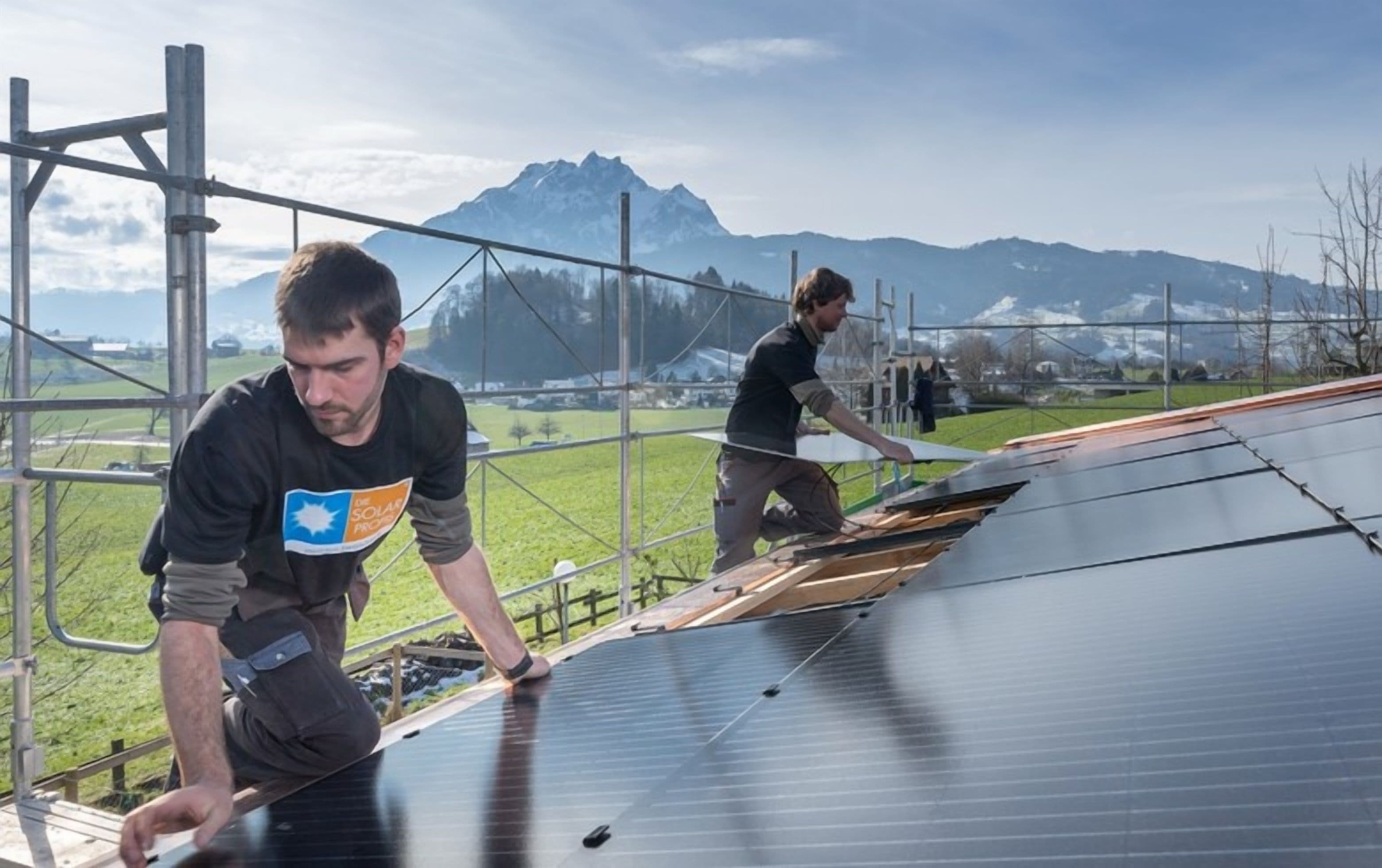 Switzerland Seeks Speedy Solar Expansion to Increase Wintertime Electricity Supply