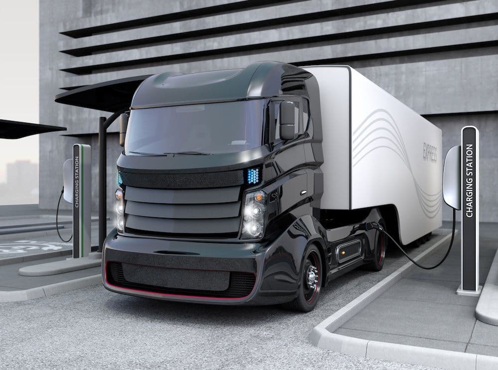 United Rentals Provides Meta Data Center with All-Electric Trucks