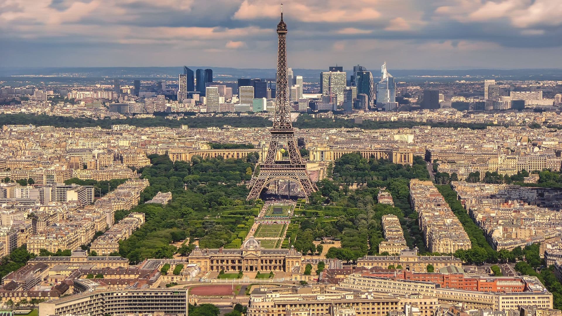 European Businesses Attempt to Ease Energy Crisis Strain