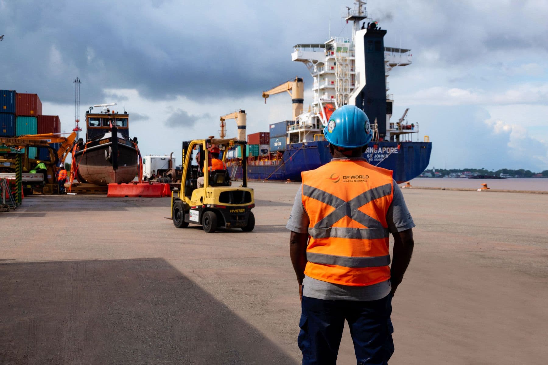DP World Leads Impact Disclosure with New Guide