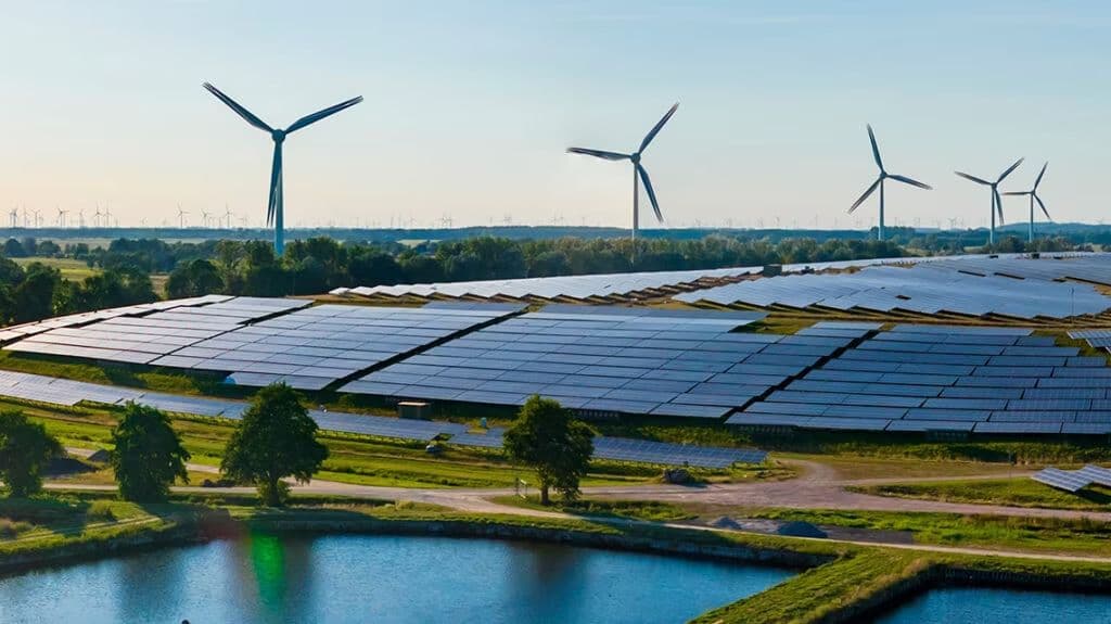 Garanti BBVA Urges Türkiye's Renewable Push