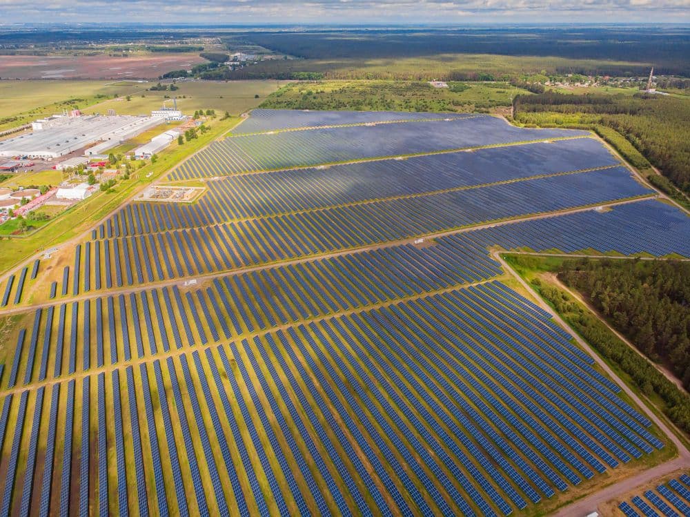 Zero-Carbon Energy Hits 40% of Global Power in 2023